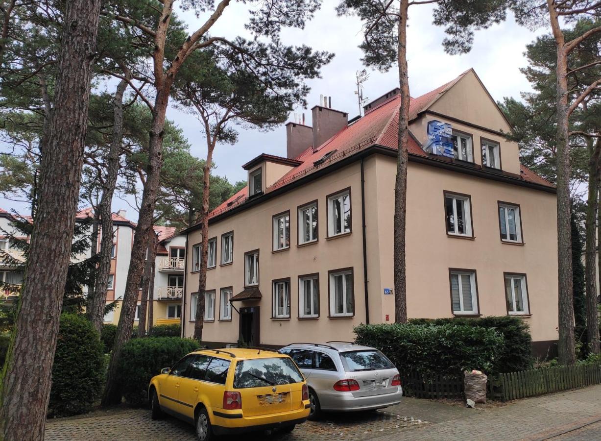 Jurata Pod Sosnami Apartment Luaran gambar